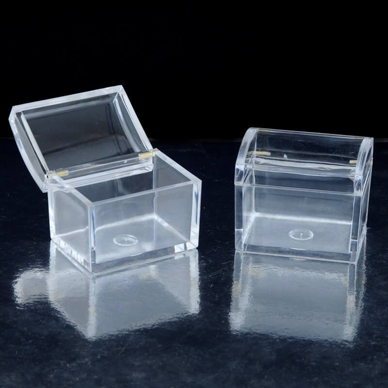 Packaging trasparente: ecco i nostri contenitori in vetro, Plexiglas, PET e  plastica