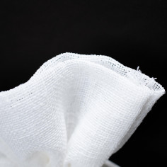 Sacchettini in Tessuto Traforato Bianco da vicino