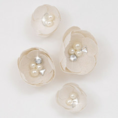 Boccioli di stoffa con perle e brillante e adesivo